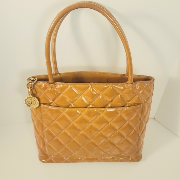 Chanel Medallion Quilted Brown Patent Leather Tote - Picture 6 of 16